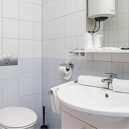 Cozy In With Wifi Apartment Palit