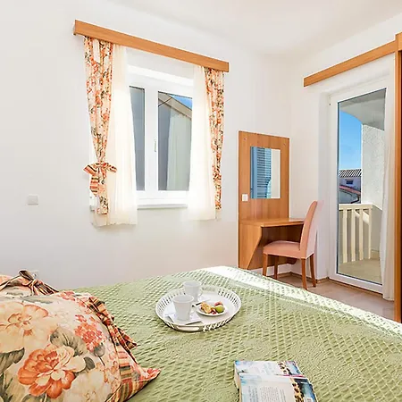 Cozy In With Wifi Apartment Palit